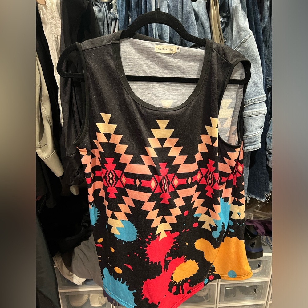 Southern Stitch sleeveless shirt